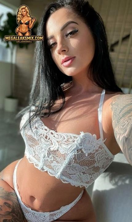 Naomifoxx