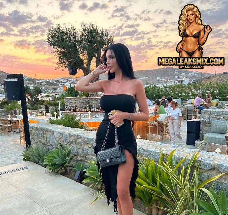 Yvonne Bar