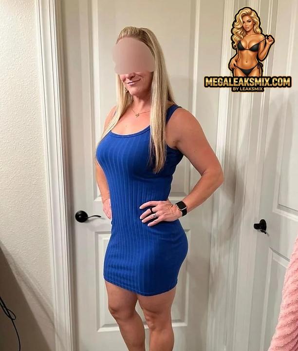 Theseductivehotwife