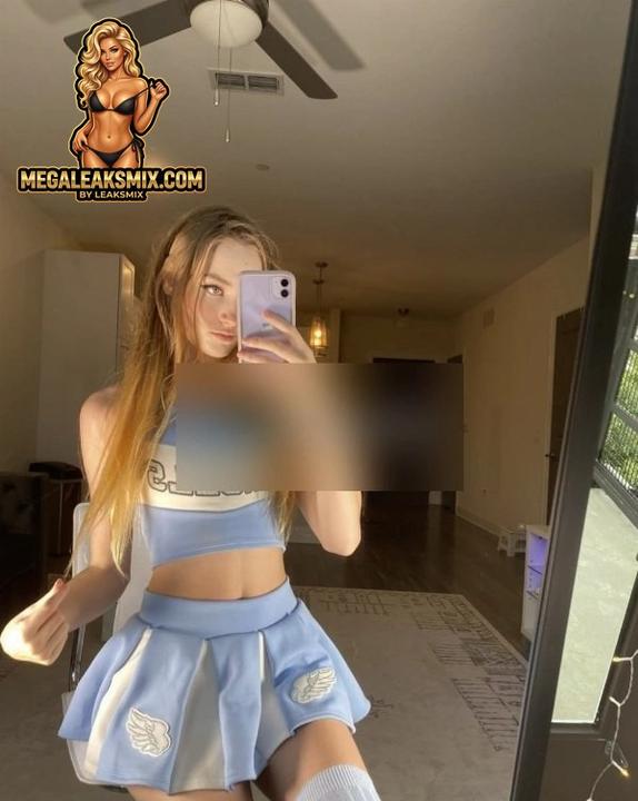 Ursecretgirlfriend