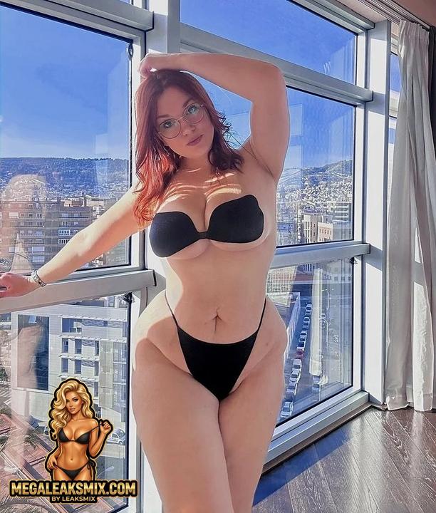 Carmen Curvy